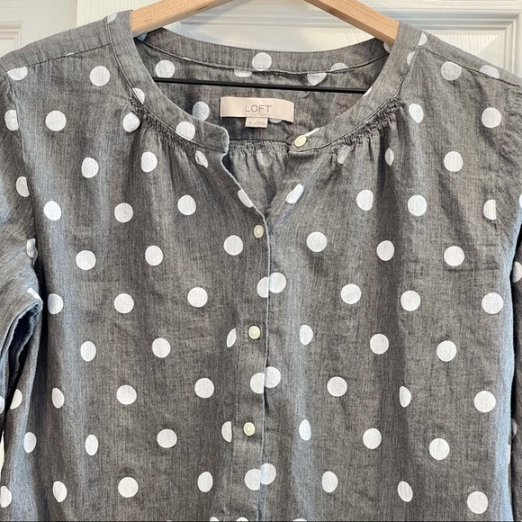 Anne Taylor LOFT Grey and White Polka Dot Blouse size M - Picture 2 of 8